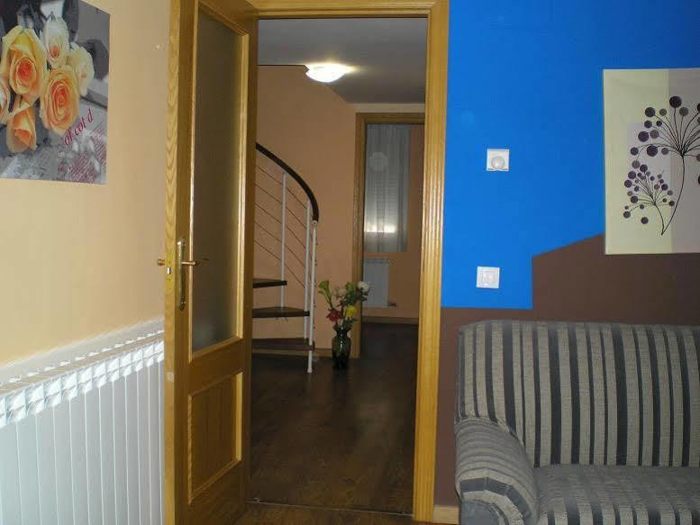 Apartamentos Augusta Centro Zaragoza Dış mekan fotoğraf