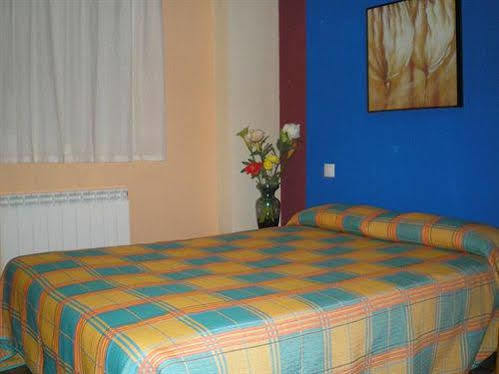 Apartamentos Augusta Centro Zaragoza Dış mekan fotoğraf
